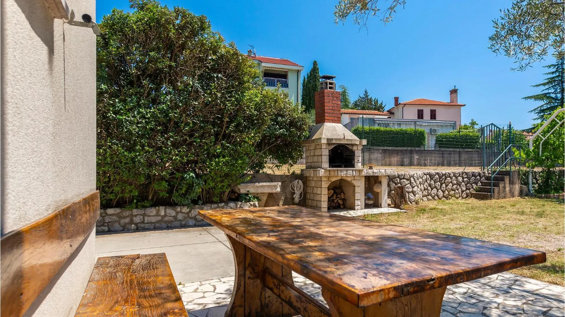 Gorgeous Apartment In Malinska With Wifi