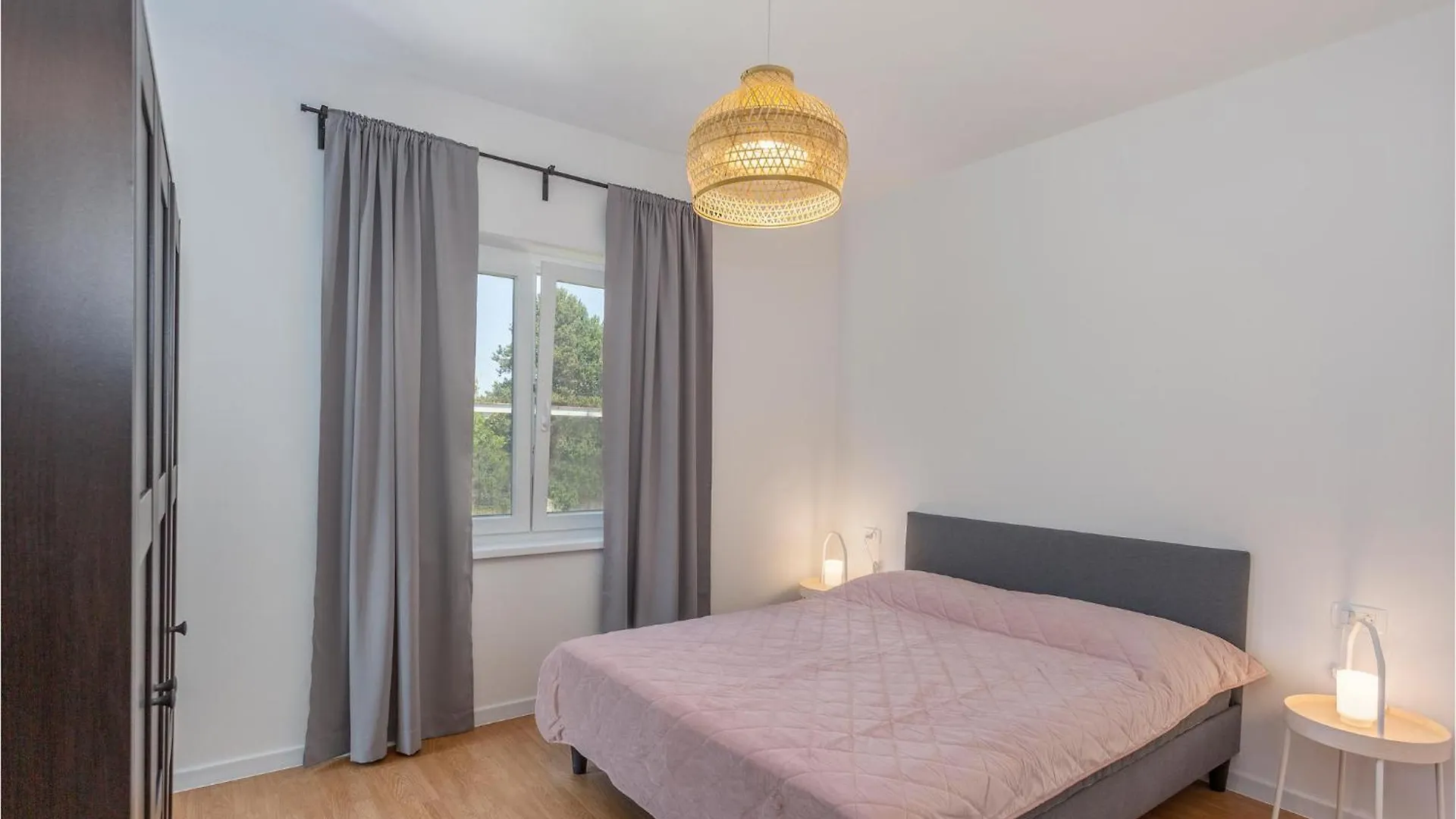 Gorgeous Apartment In Malinska With Wifi